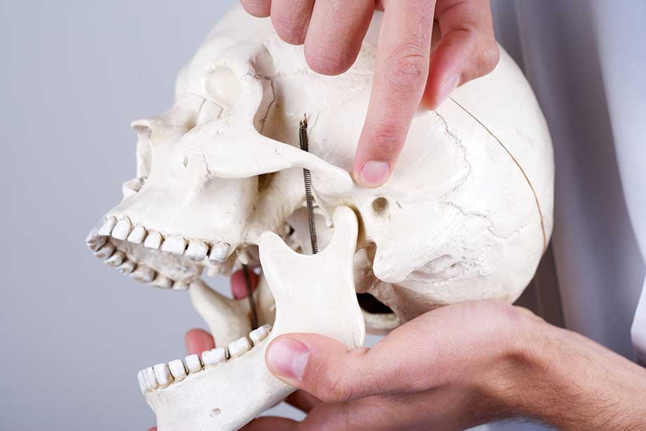 What You Should Know About TMJ Disorder and Jaw Pain